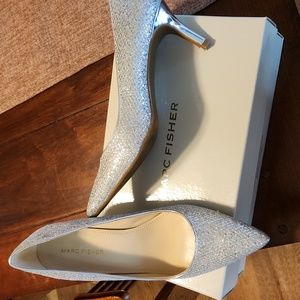 Marc Fisher dress pump